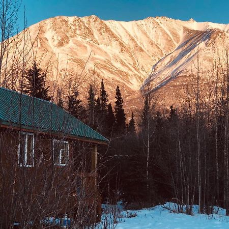 Wrangell Mountain Lodge- Private Bathroom With Shower McCarthy 외부 사진