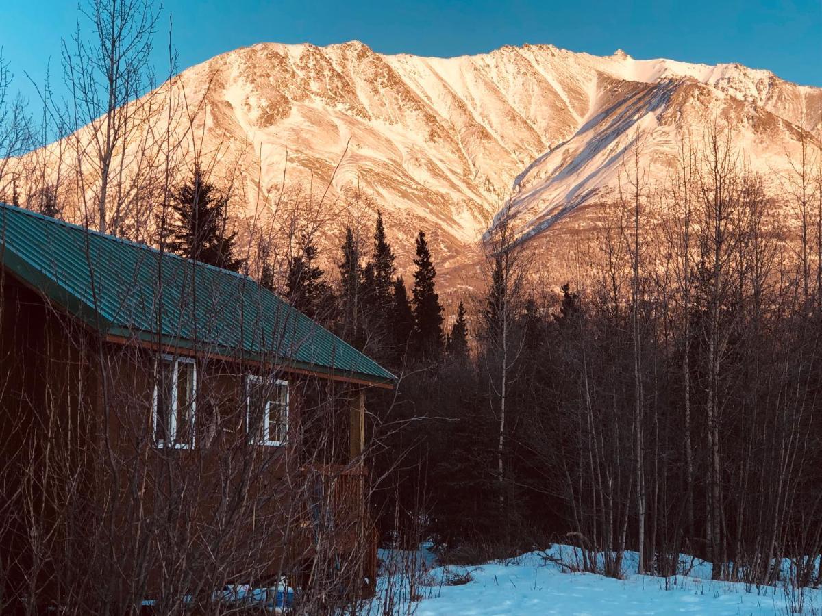 Wrangell Mountain Lodge- Private Bathroom With Shower McCarthy 외부 사진