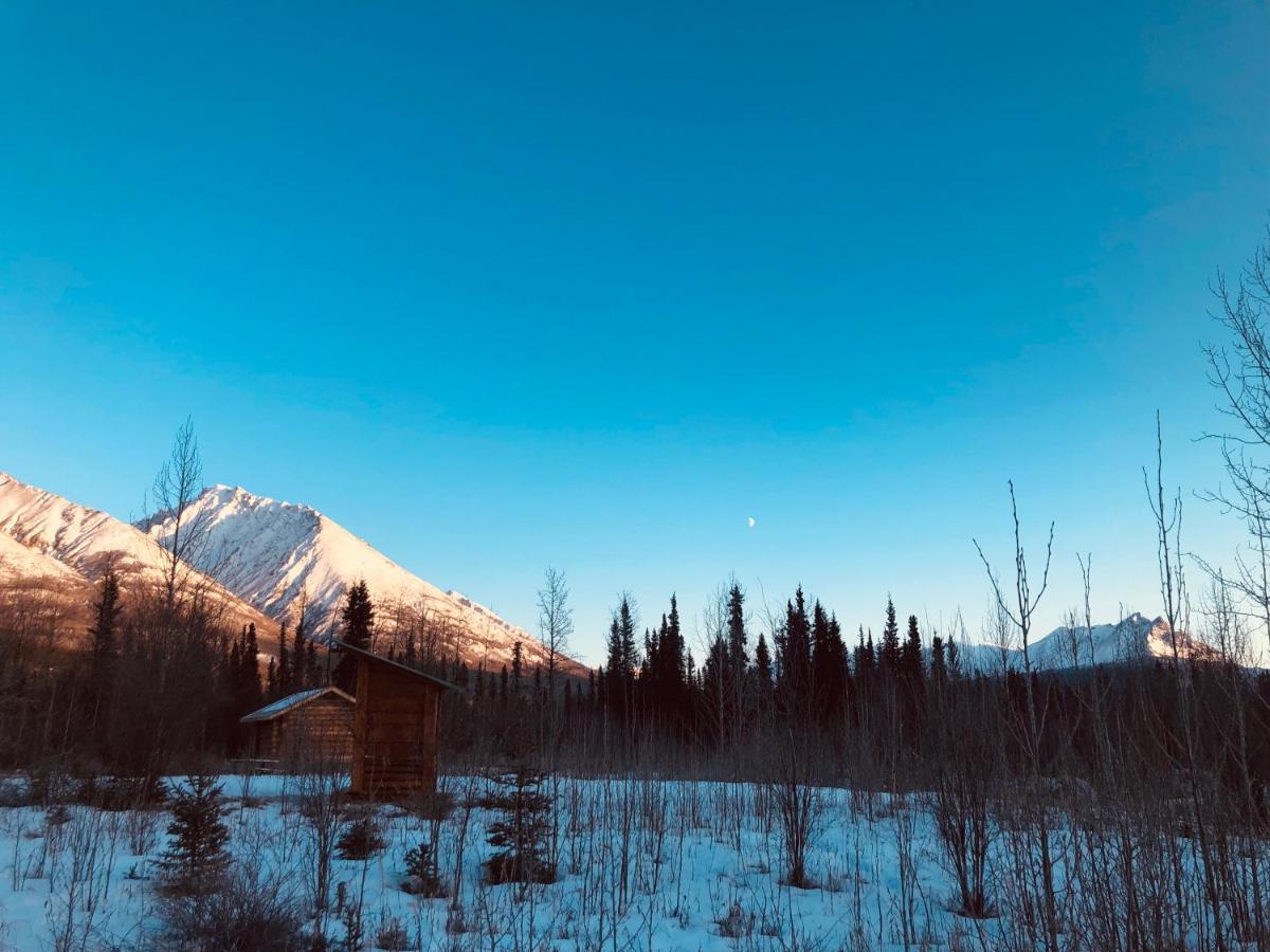 Wrangell Mountain Lodge- Private Bathroom With Shower McCarthy 외부 사진