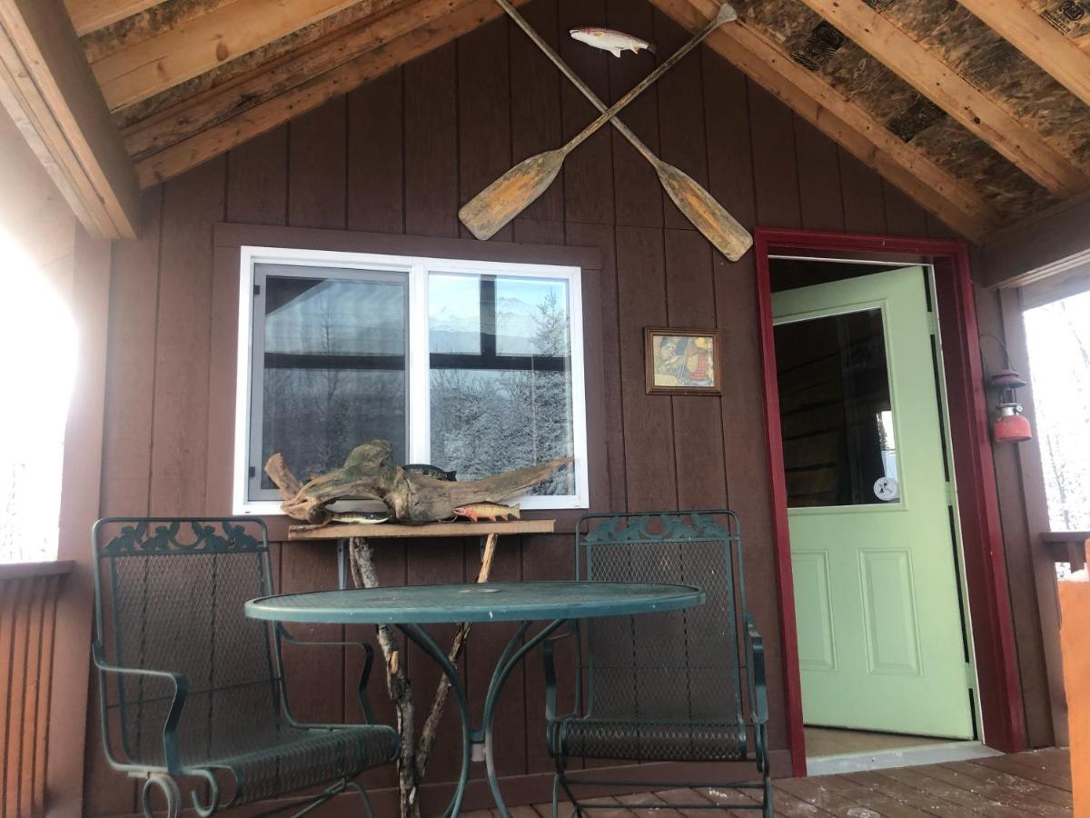 Wrangell Mountain Lodge- Private Bathroom With Shower McCarthy 외부 사진
