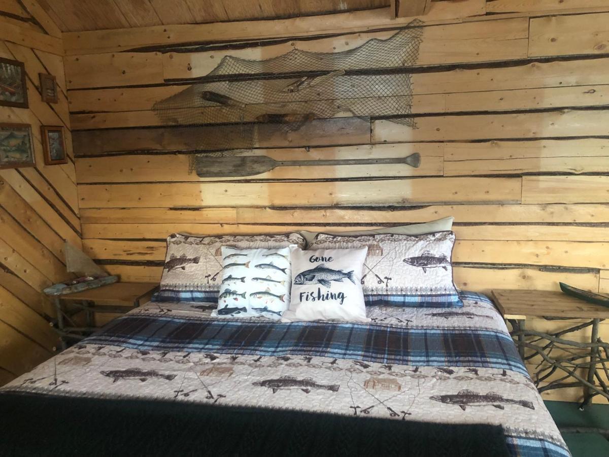 Wrangell Mountain Lodge- Private Bathroom With Shower McCarthy 외부 사진