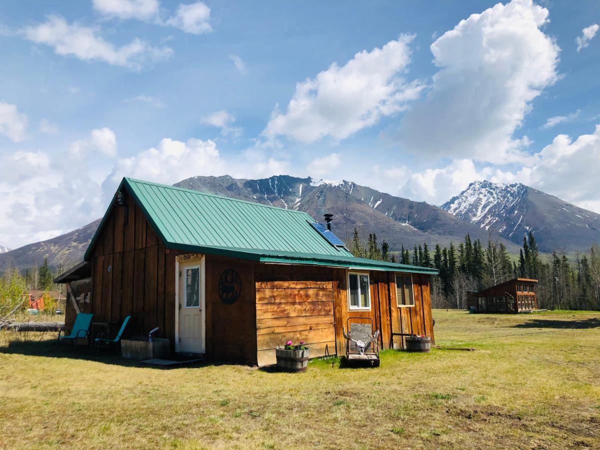 Wrangell Mountain Lodge- Private Bathroom With Shower McCarthy 외부 사진