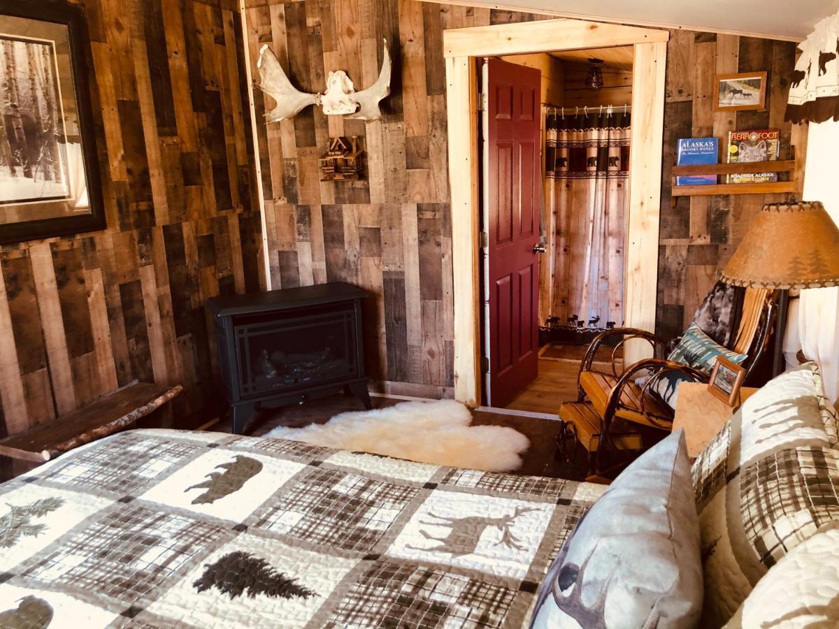 Wrangell Mountain Lodge- Private Bathroom With Shower McCarthy 외부 사진