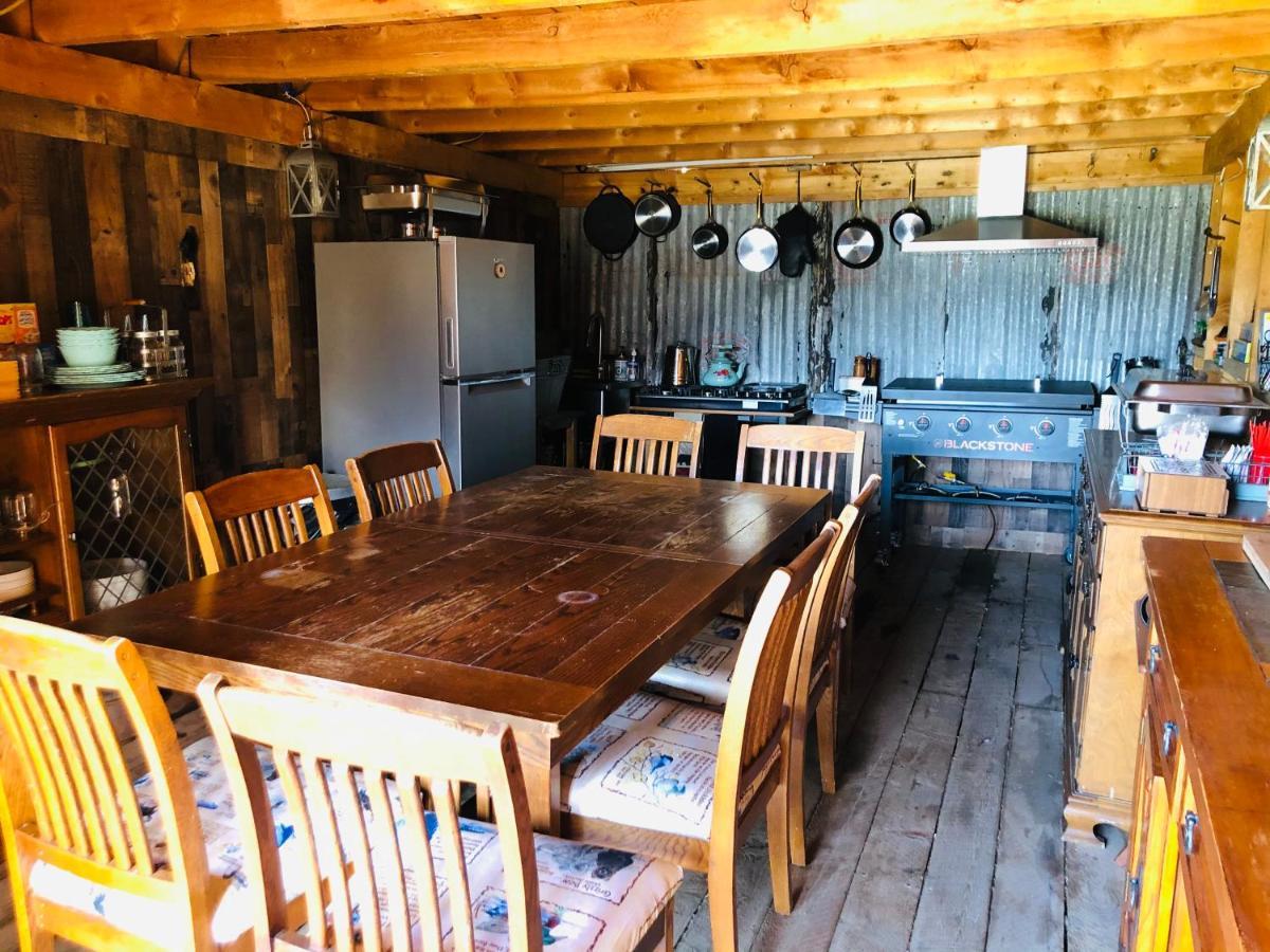 Wrangell Mountain Lodge- Private Bathroom With Shower McCarthy 외부 사진